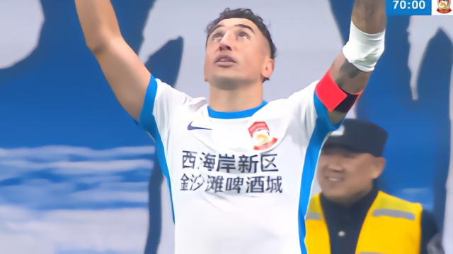 西海岸客场3-2英博终结七连平，阿齐兹点射+造点，戴维森破门